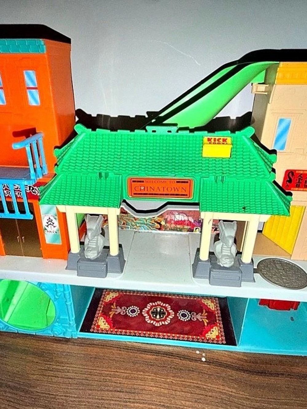 Playmates Toys Teenage Mutant Ninja Turtles Half-Shell Heroes Super Sewer HQ